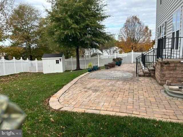 25563 Taylor Crescent Dr - Photo 3 of 21