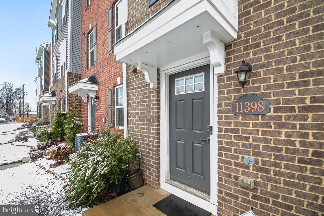 11398 Willow Green Cir - Photo 4 of 27