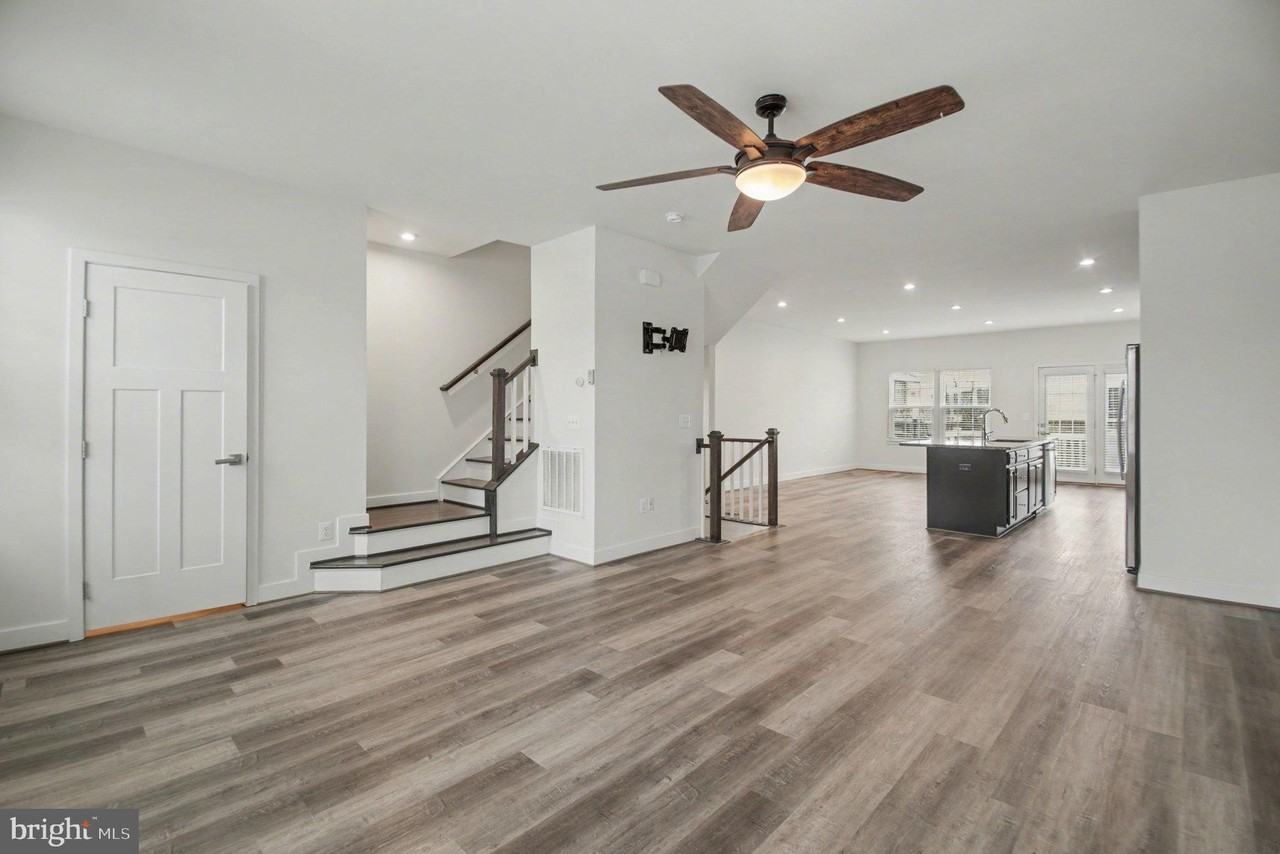 11398 Willow Green Cir - Photo 6 of 27