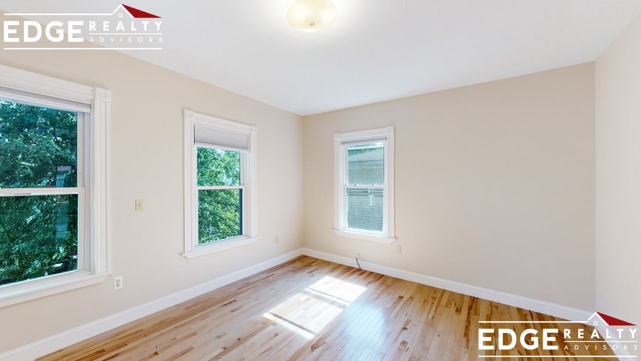 45 Pratt St #2 - Photo 5 of 9
