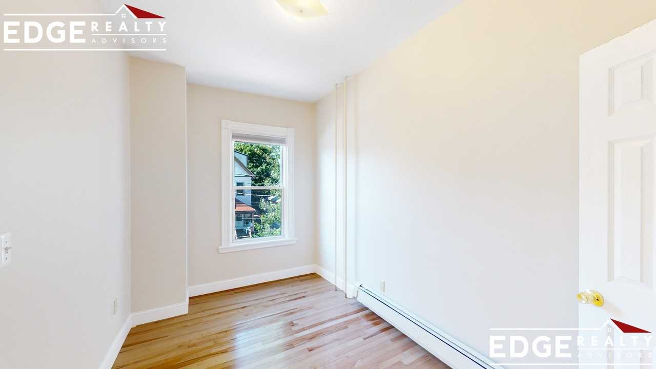 45 Pratt St #2 - Photo 6 of 9