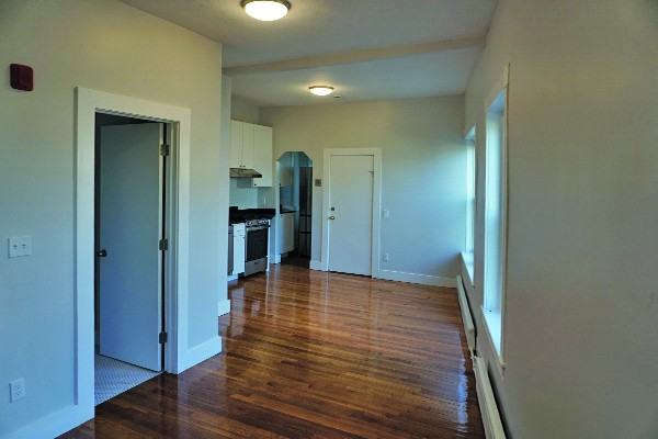 Willow St. & Cambridge St #116-03 - Photo 6 of 22