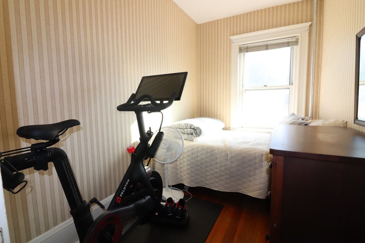 551 Brookline Ave #1 - Photo 4 of 11