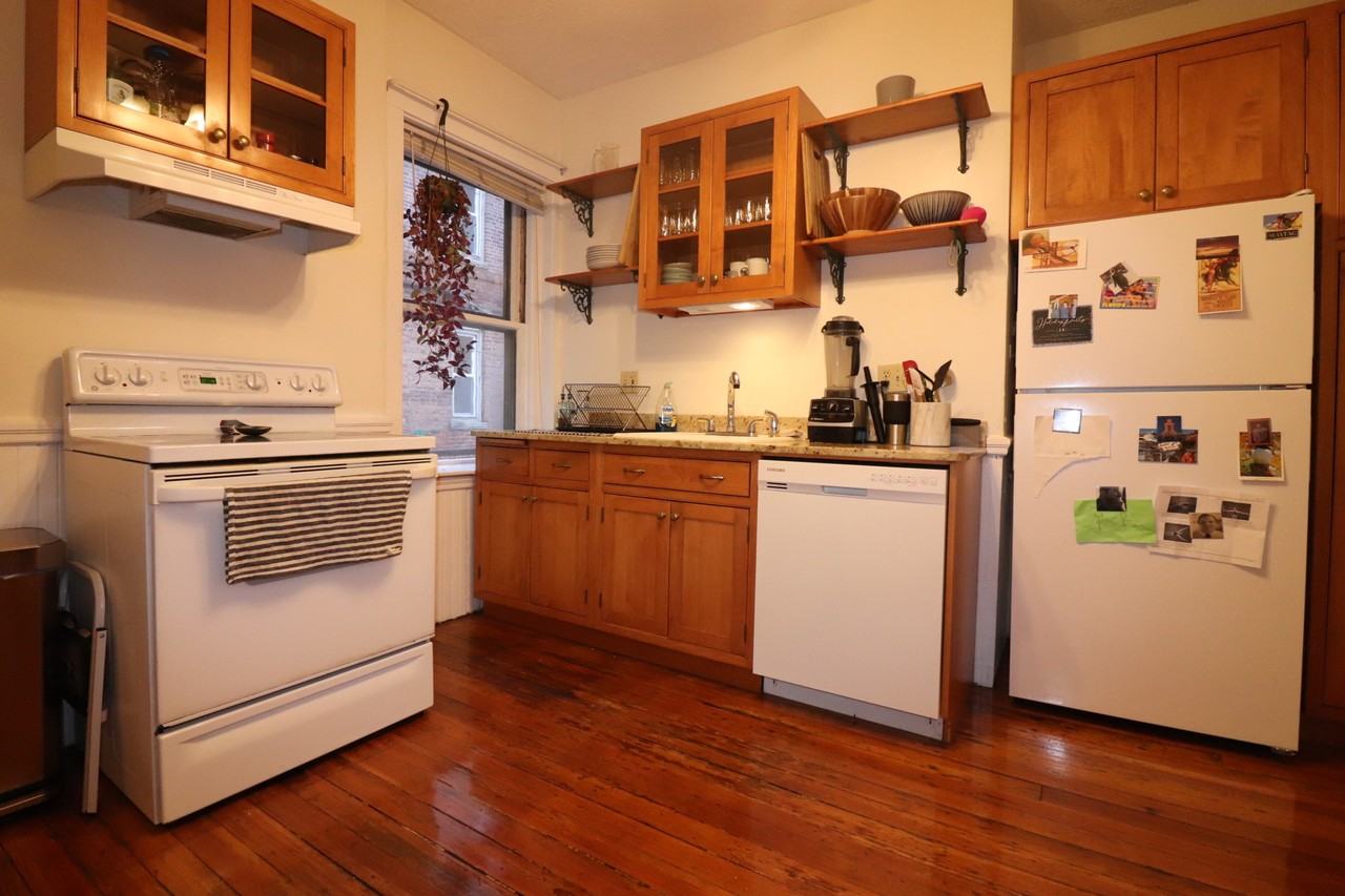 551 Brookline Ave #1 - Photo 6 of 11