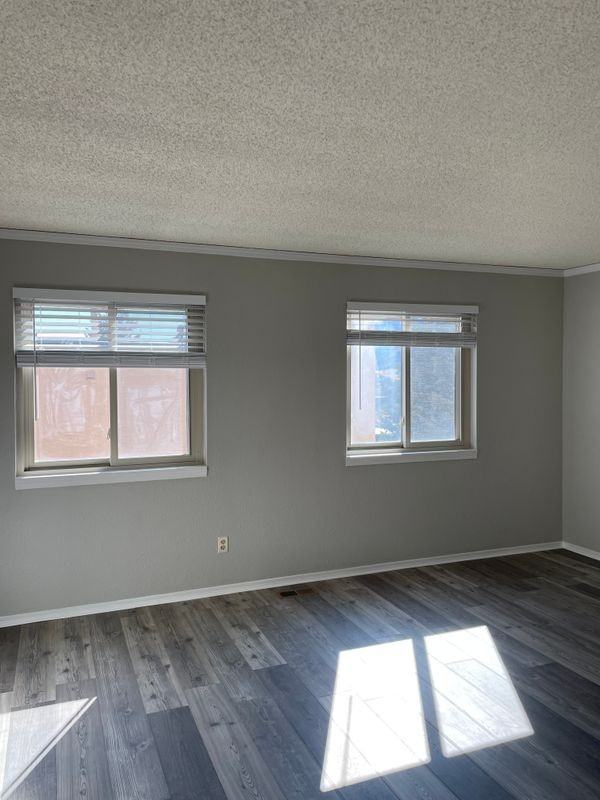 2320 Villa Rosa Dr - Photo 3 of 8