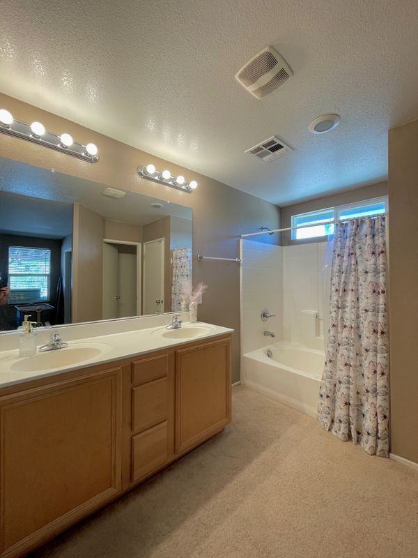 45118 Parkview Ln - Photo 2 of 10