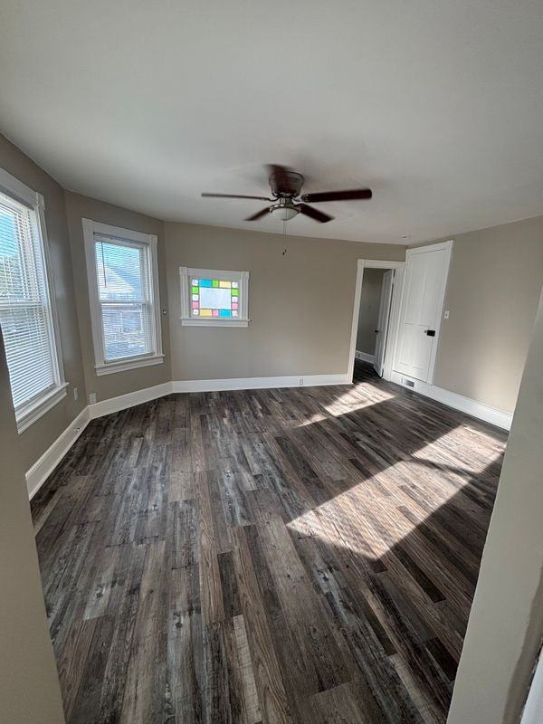 207 W Main St ##2 - Photo 5 of 10