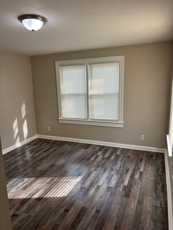 207 W Main St ##2 - Photo 7 of 10