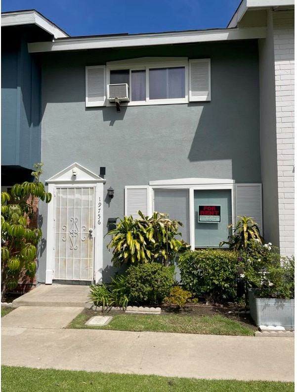 19756 Kingswood Ln - Photo 2 of 13