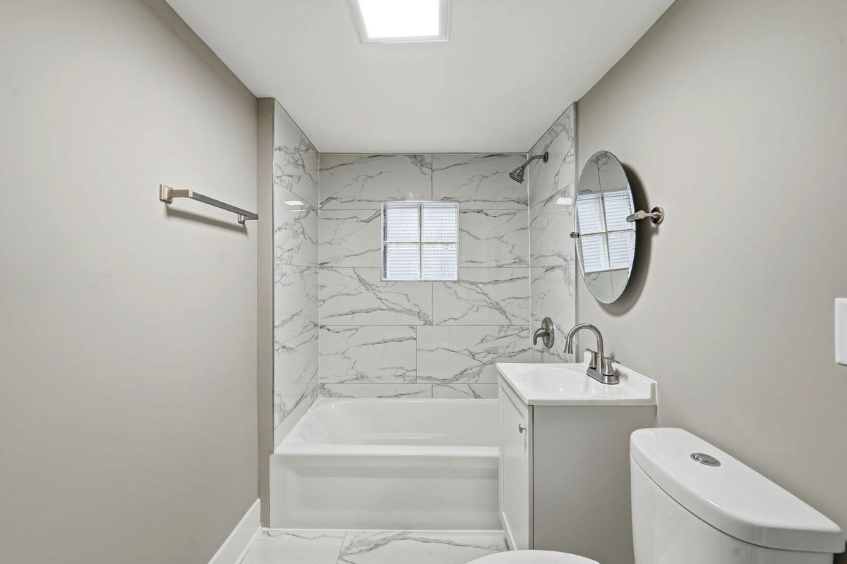 1217 N Harding Ave - Photo 7 of 15
