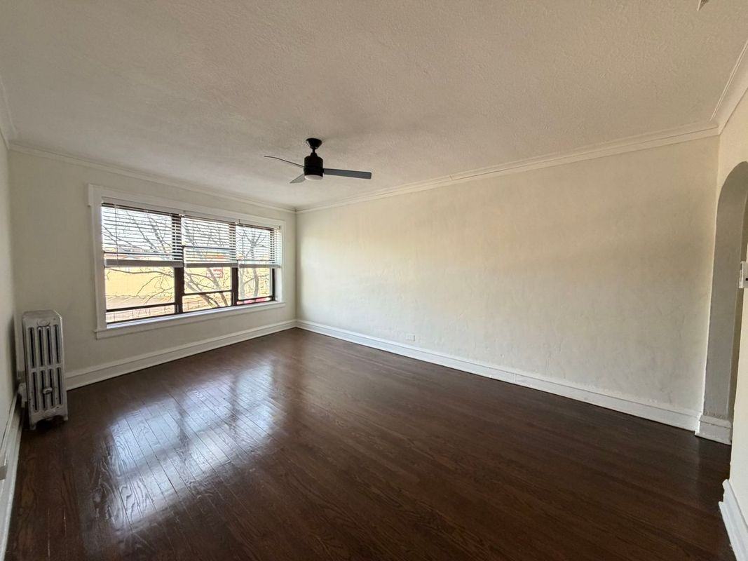 N Lincoln Ave - Photo 2 of 7