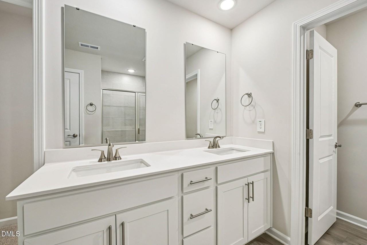 928 Grand Mesa Dr - Photo 5 of 18