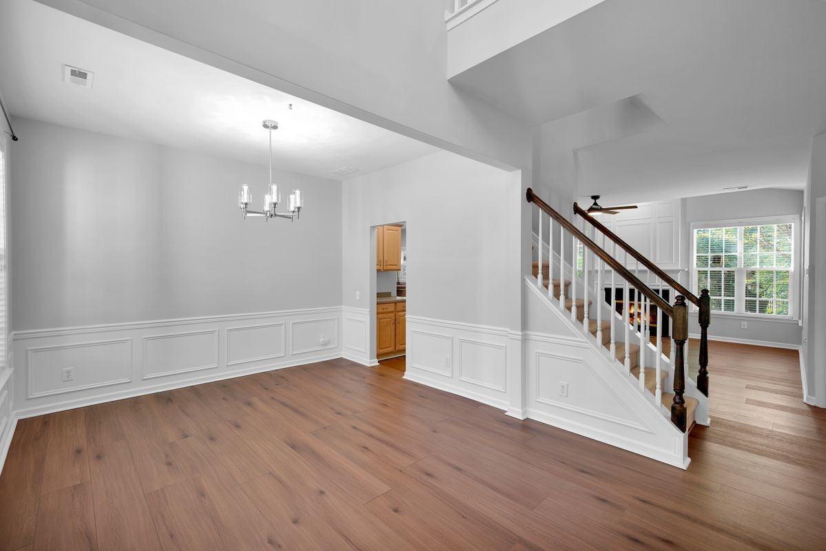 14213 Eldon Dr - Photo 2 of 12