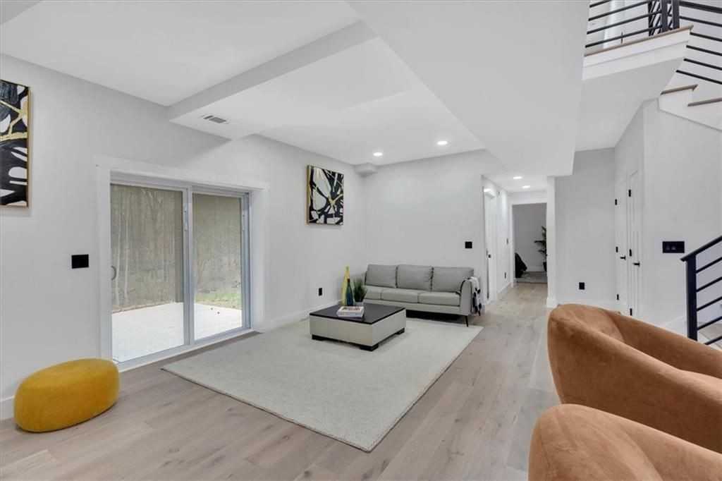 5070 Alabama Rd Ne - Photo 7 of 44