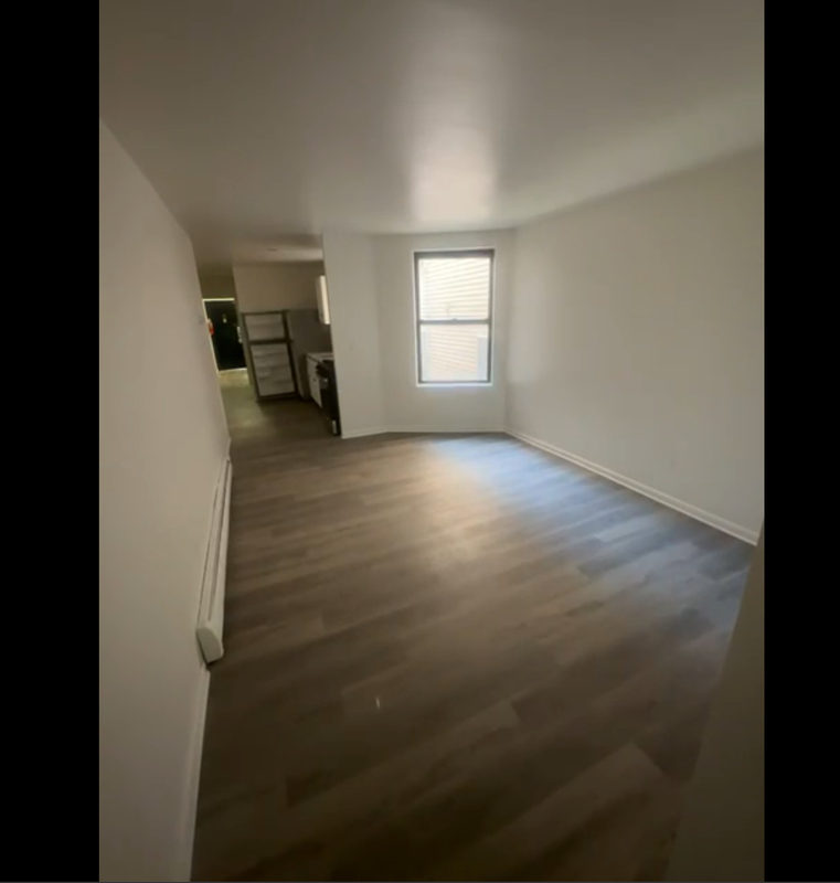 16 Bergen Ave ##4 - Photo 5 of 7