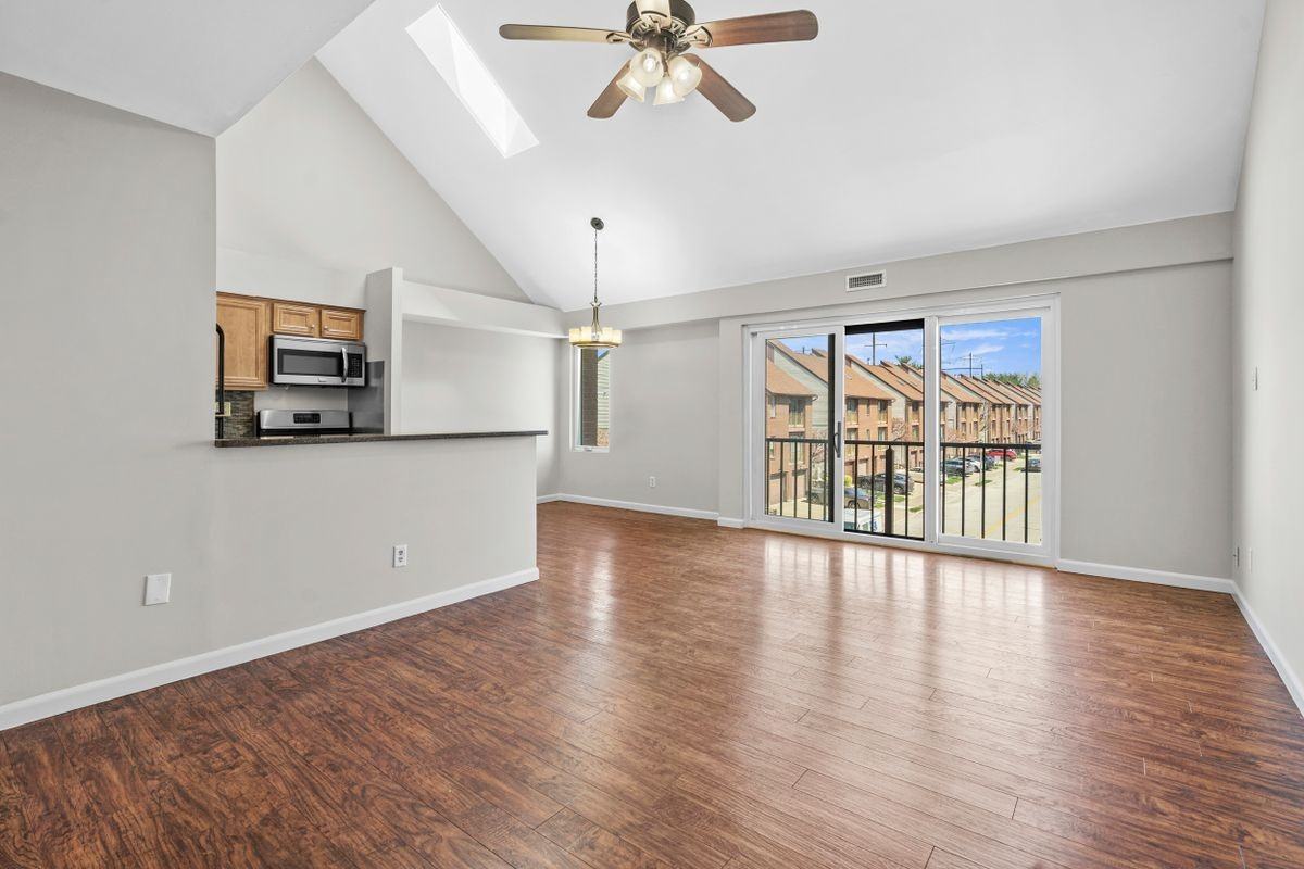 9496 Convent Ln ##B - Photo 6 of 23