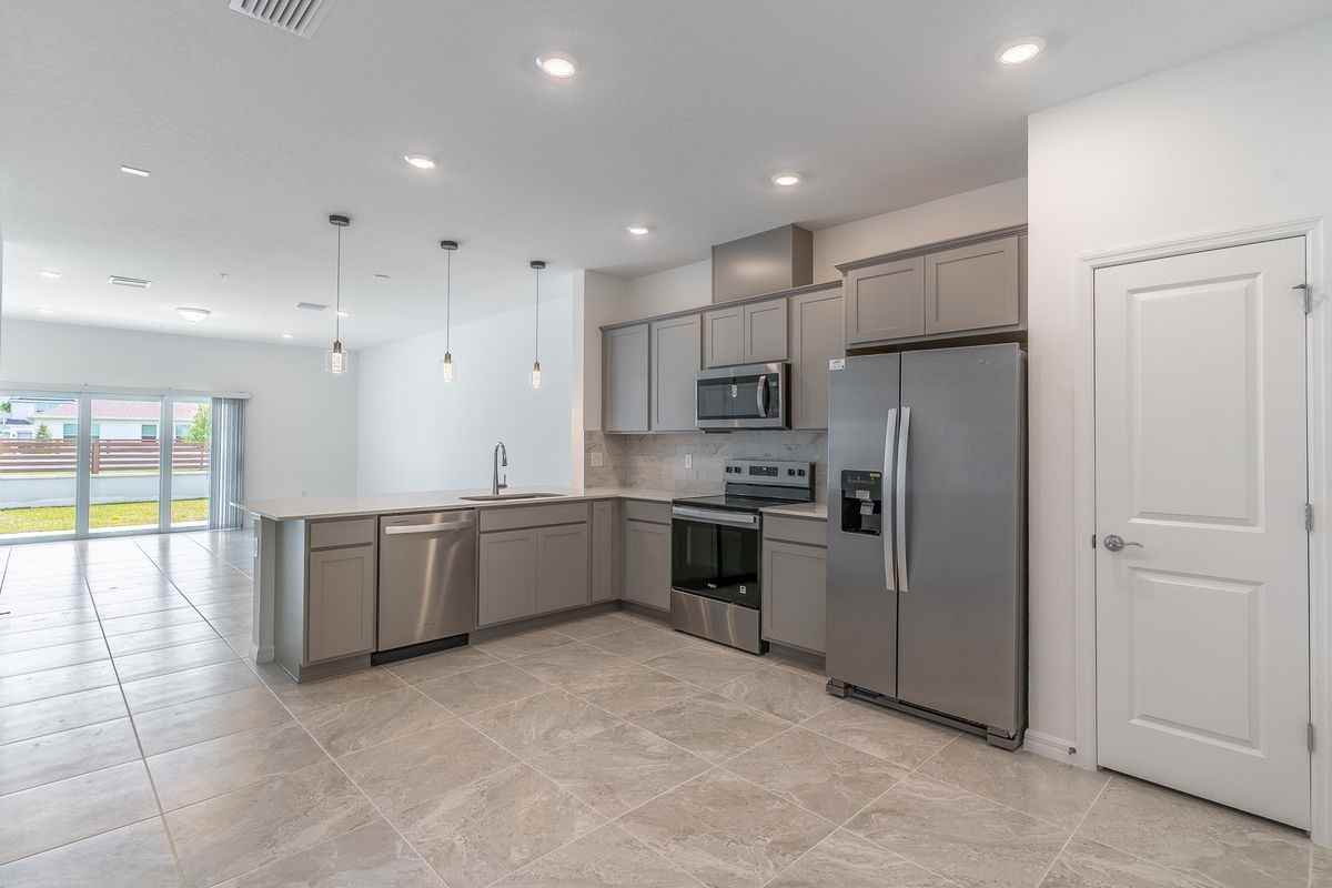 5115 Inspire Ln - Photo 2 of 5