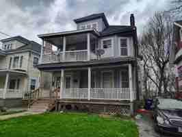 featured image of 1110 Bellevue Ave