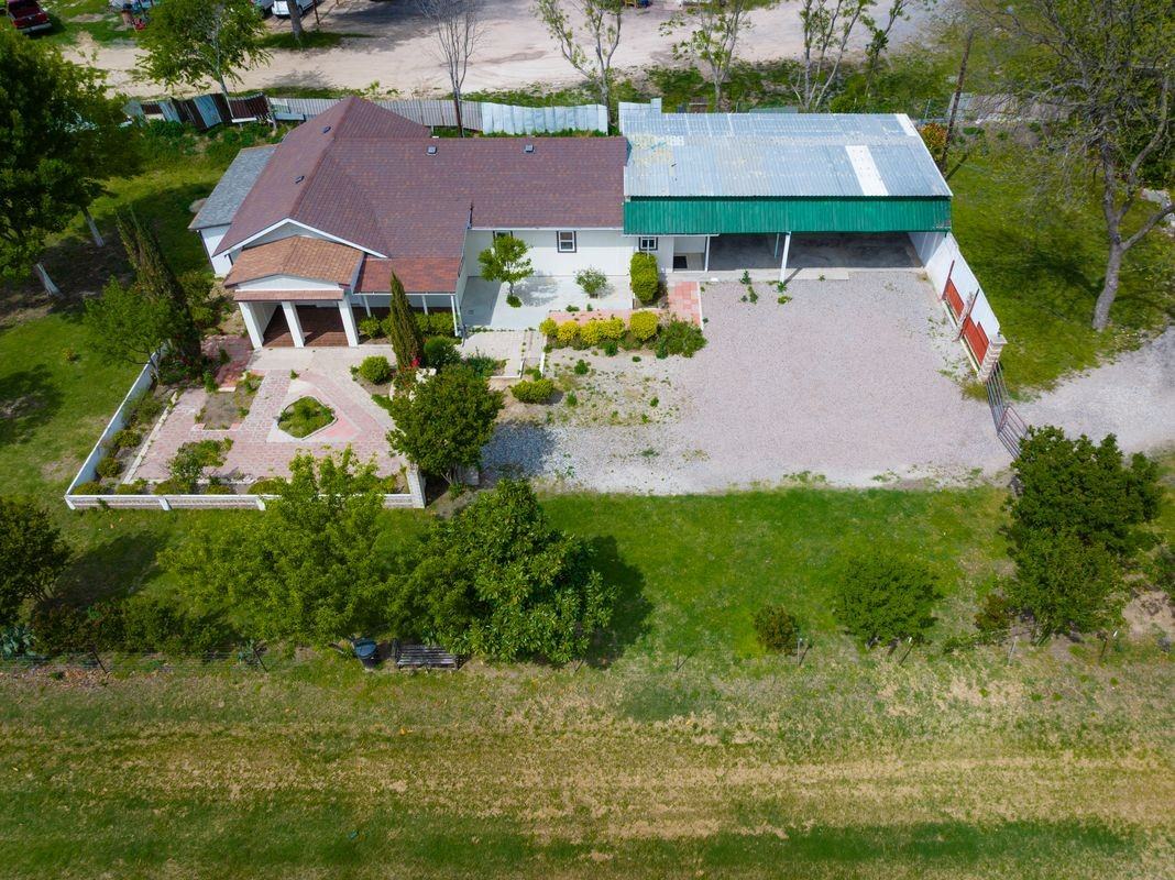2543 County Road 332 - Photo 2 of 23
