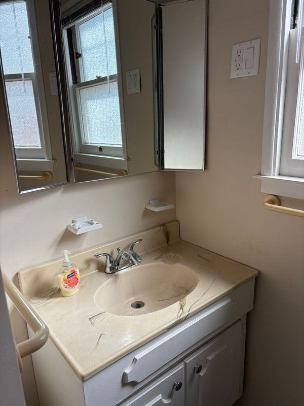 2120 Williams St - Photo 7 of 11