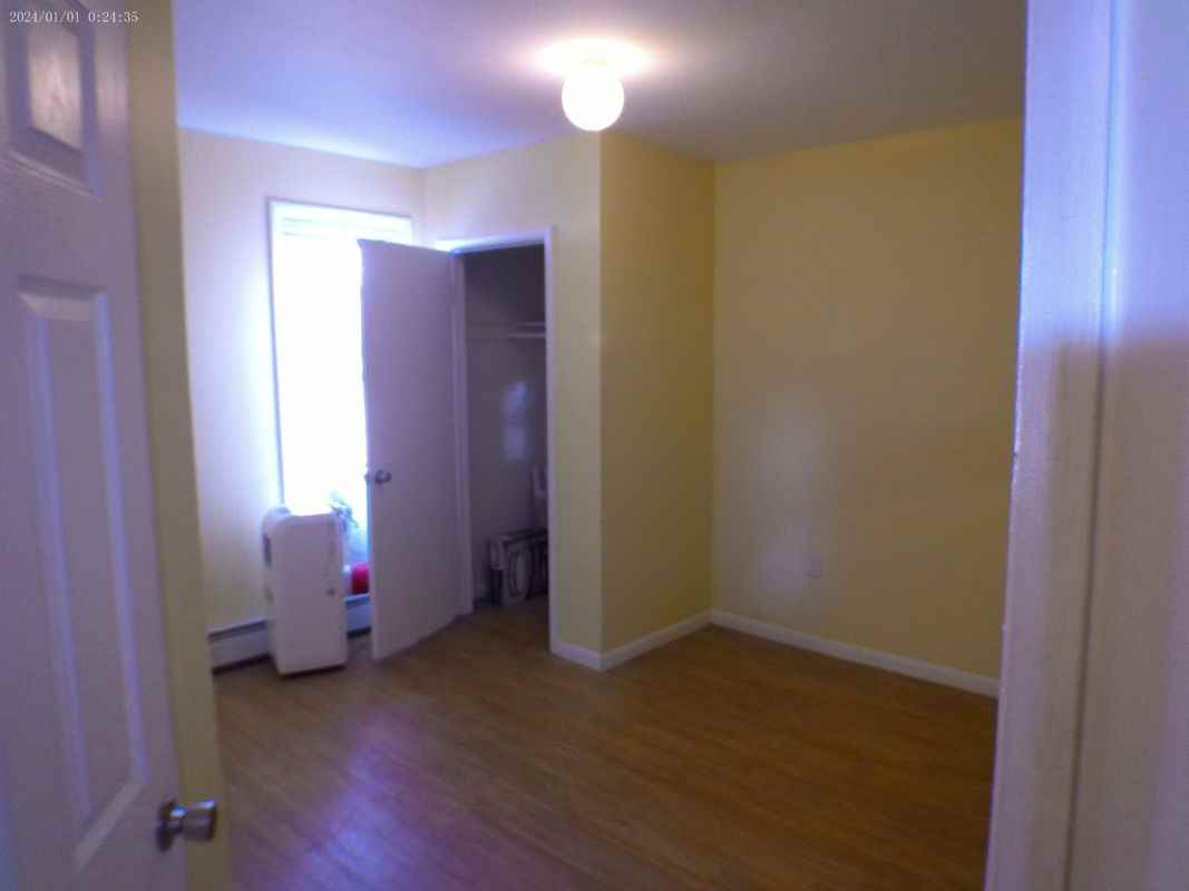 13 Armstrong Pl ##2 - Photo 4 of 7