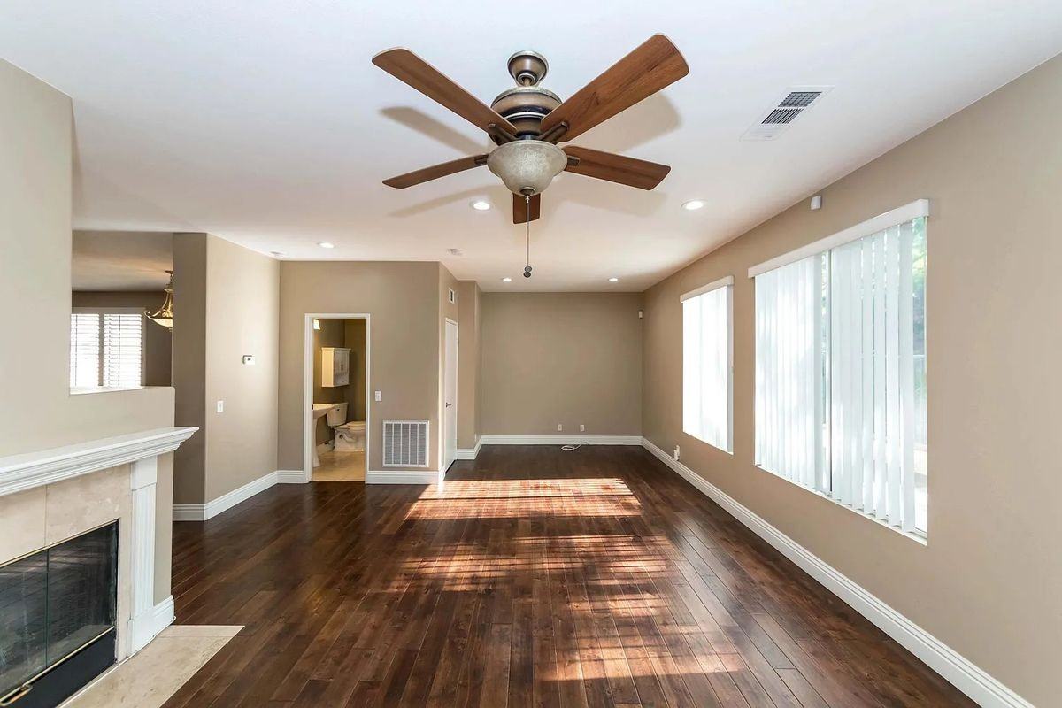 8704 E Wiley Way - Photo 5 of 16