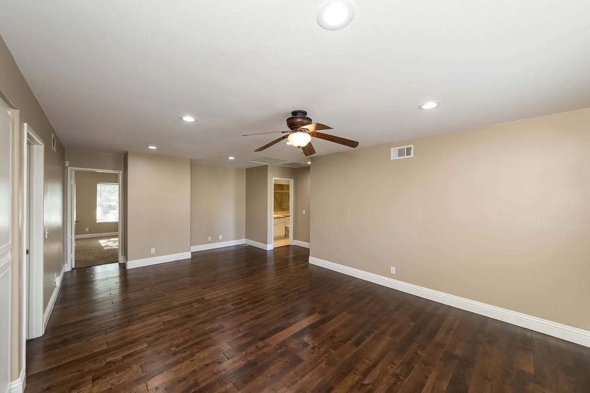 8704 E Wiley Way - Photo 7 of 16