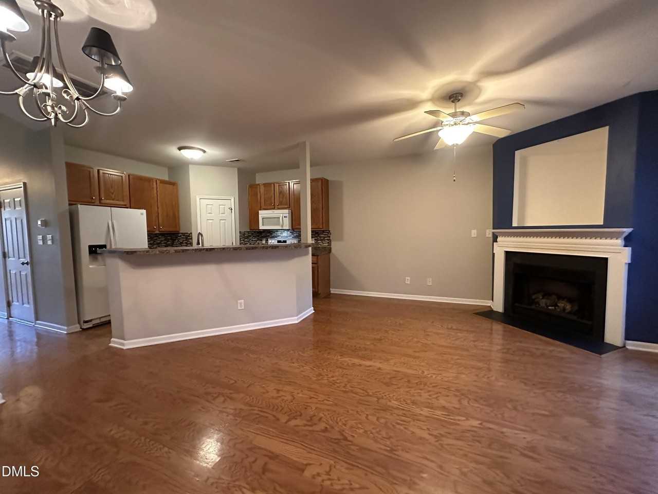 27 Great View Ct - Photo 2 of 15