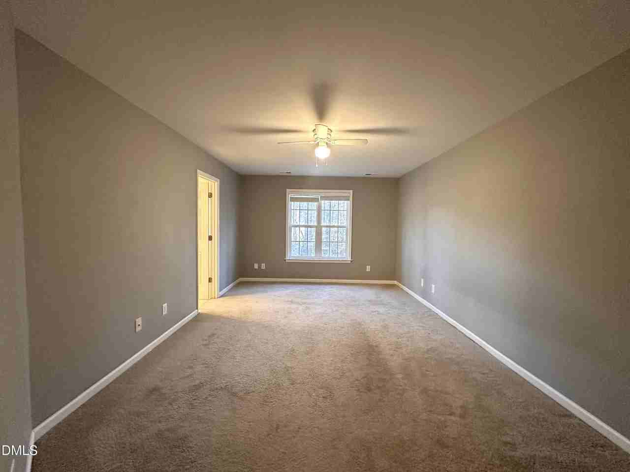 27 Great View Ct - Photo 5 of 15