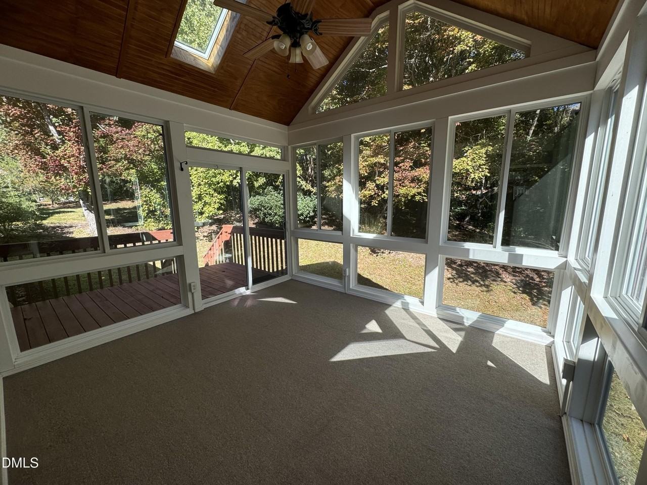 111 Ayelsford Dr - Photo 4 of 23