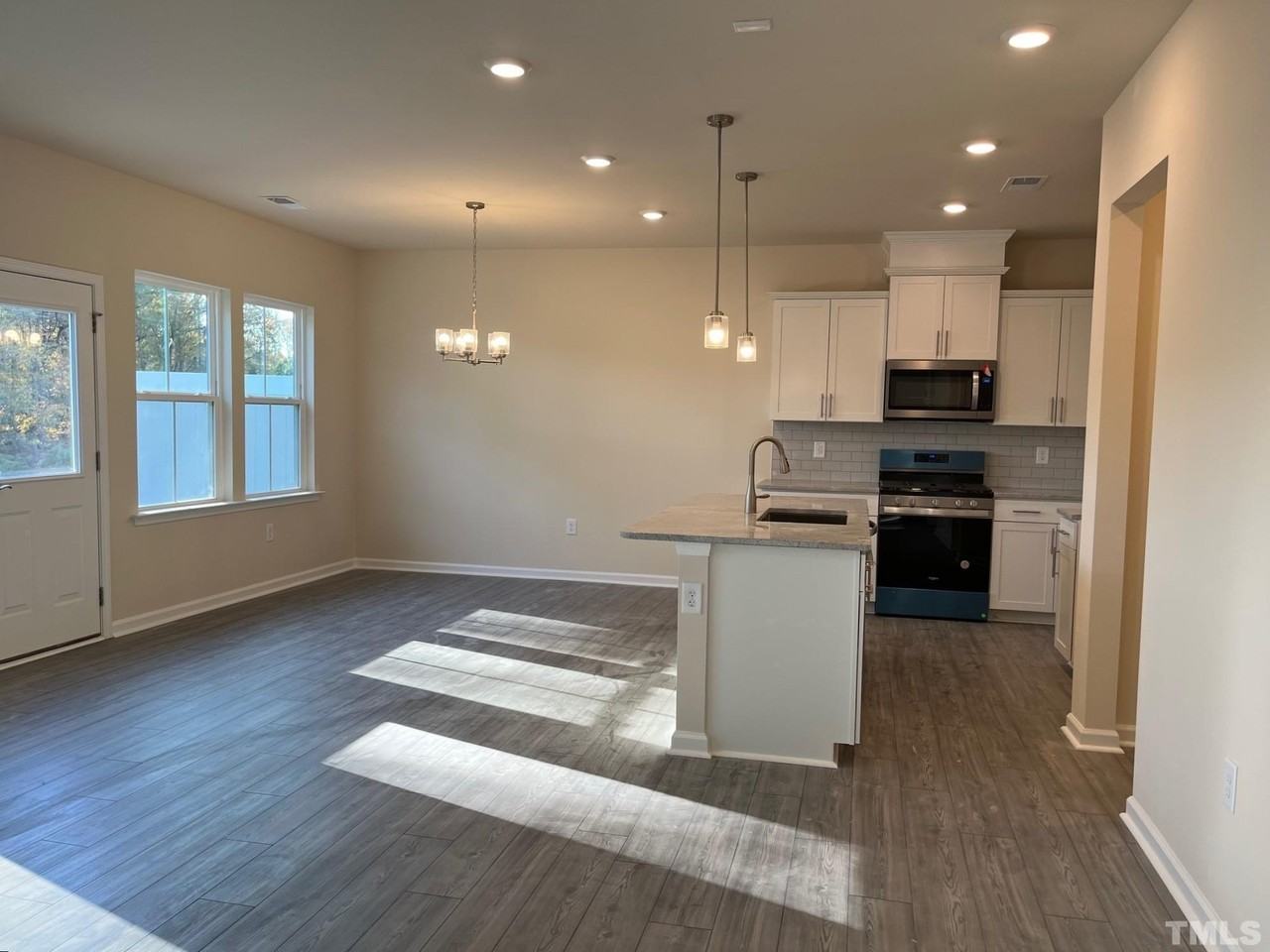 359 Glen Clova Dr - Photo 4 of 27