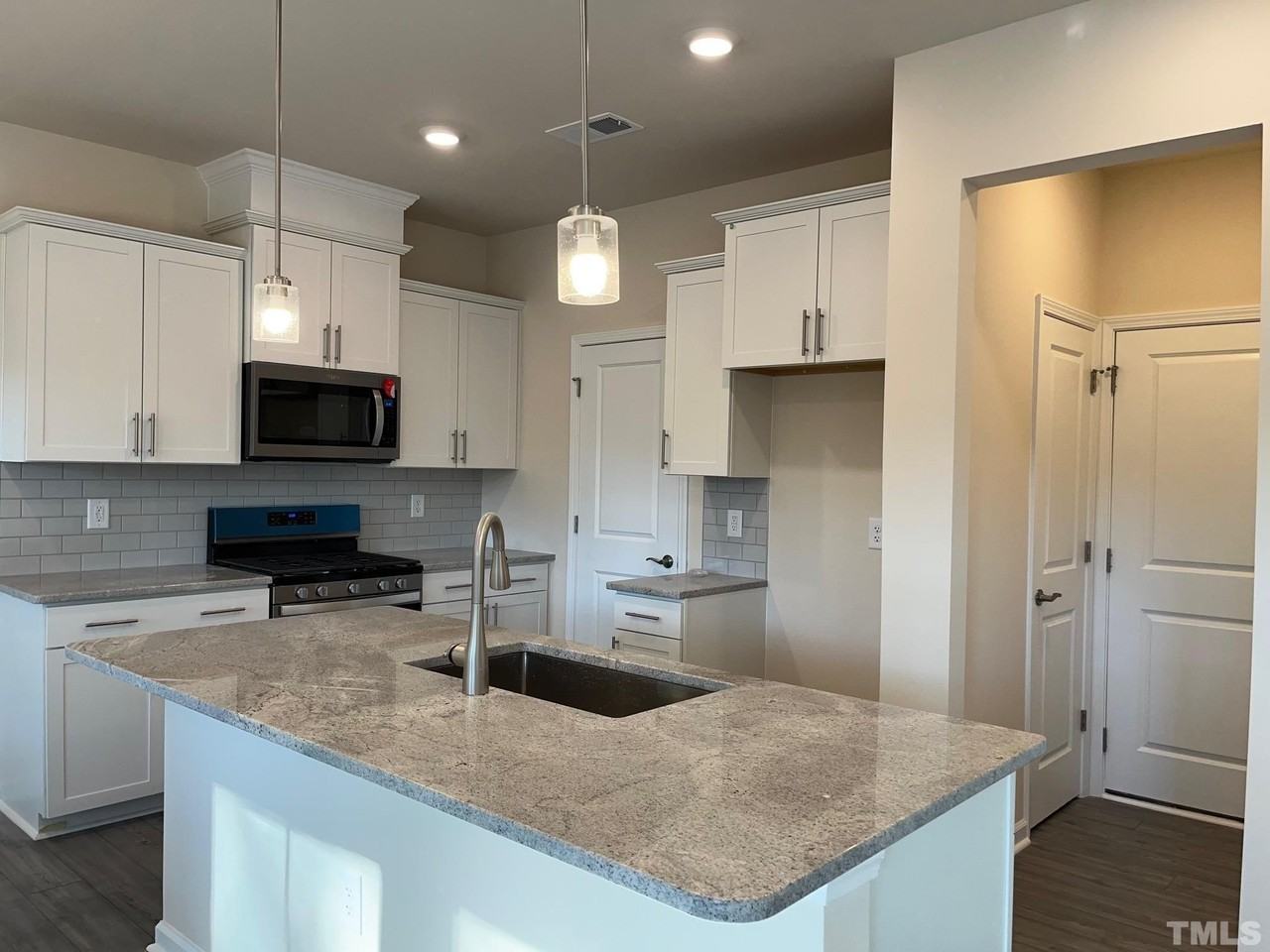 359 Glen Clova Dr - Photo 6 of 27