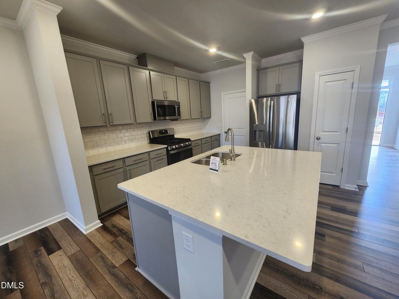 328 Deercroft Dr - Photo 6 of 15