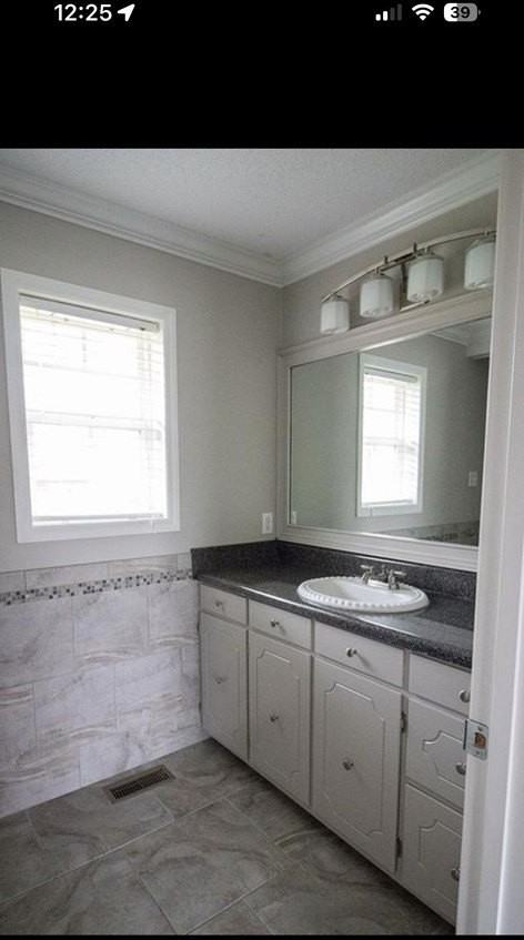 3708 Black Gum Dr - Photo 4 of 18