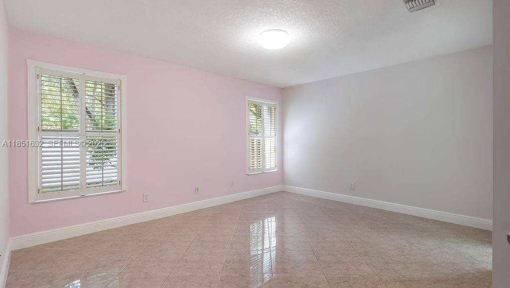 2957 Quail Run Lane - Photo 7 of 33