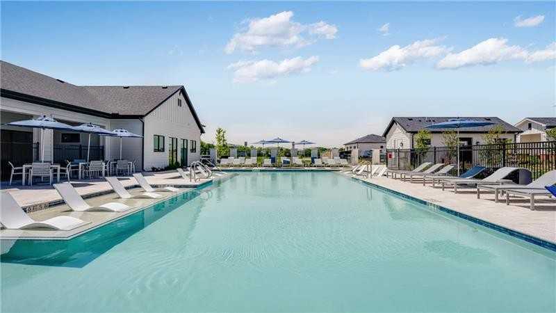 3017 W Melissa Rd - Photo 2 of 18