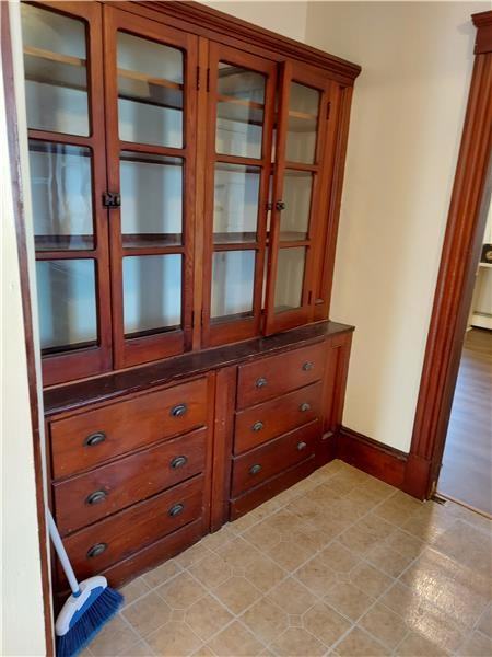 112 Cranch St #3 - Photo 3 of 8