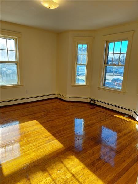 112 Cranch St #3 - Photo 5 of 8
