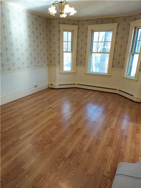 112 Cranch St #3 - Photo 7 of 8