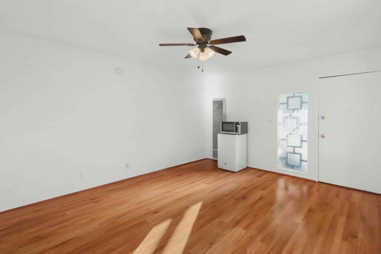 1642 Westgate Avenue, - Photo 6 of 50