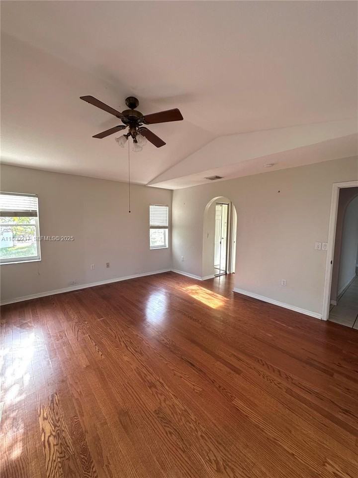 491 Northwest 188th Terrace #491 - Photo 4 of 24