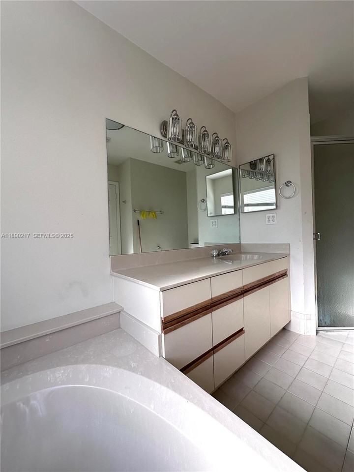 491 Northwest 188th Terrace #491 - Photo 6 of 24