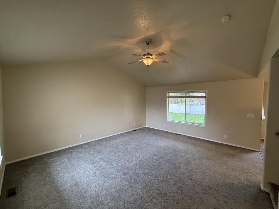 3102 W Thorndale Loop #3102 - Photo 3 of 26