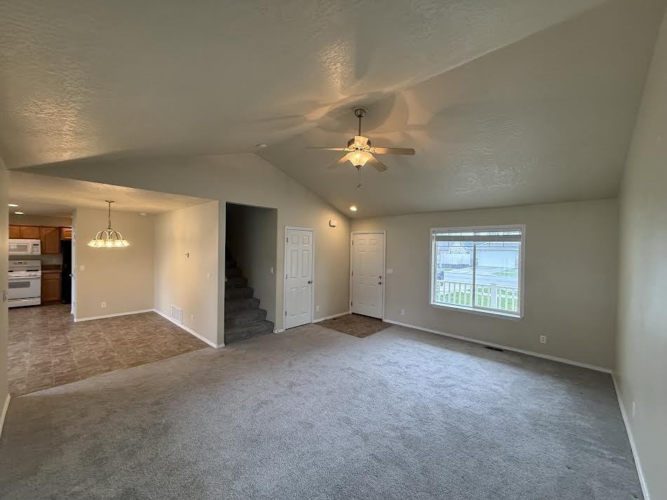 3102 W Thorndale Loop #3102 - Photo 6 of 26