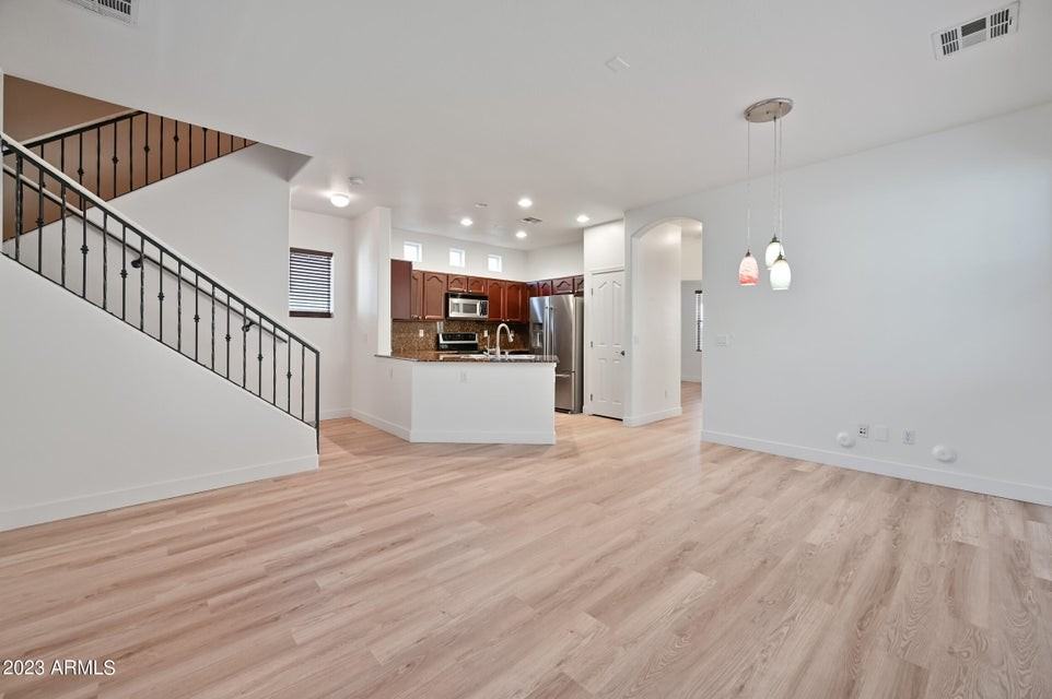 968 West Aspen Way - Photo 6 of 26