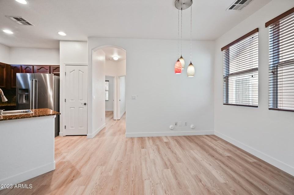 968 West Aspen Way - Photo 7 of 26