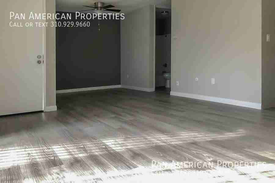 Mesa Pines Apartments - Photo 7 of 22