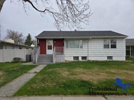 featured image of 641 1/2 Avenue D