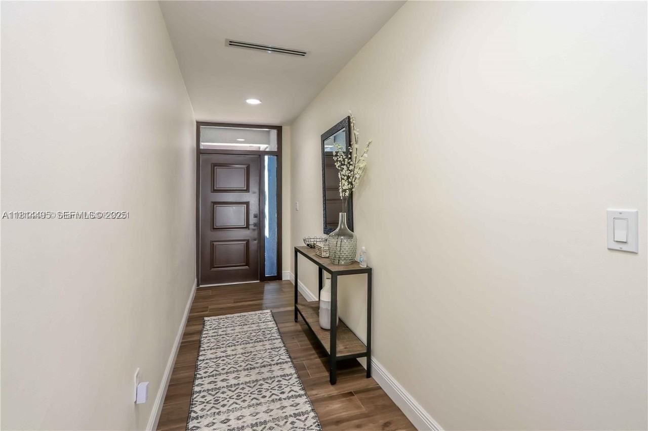 16509 Fox Den Court #16509 - Photo 2 of 21