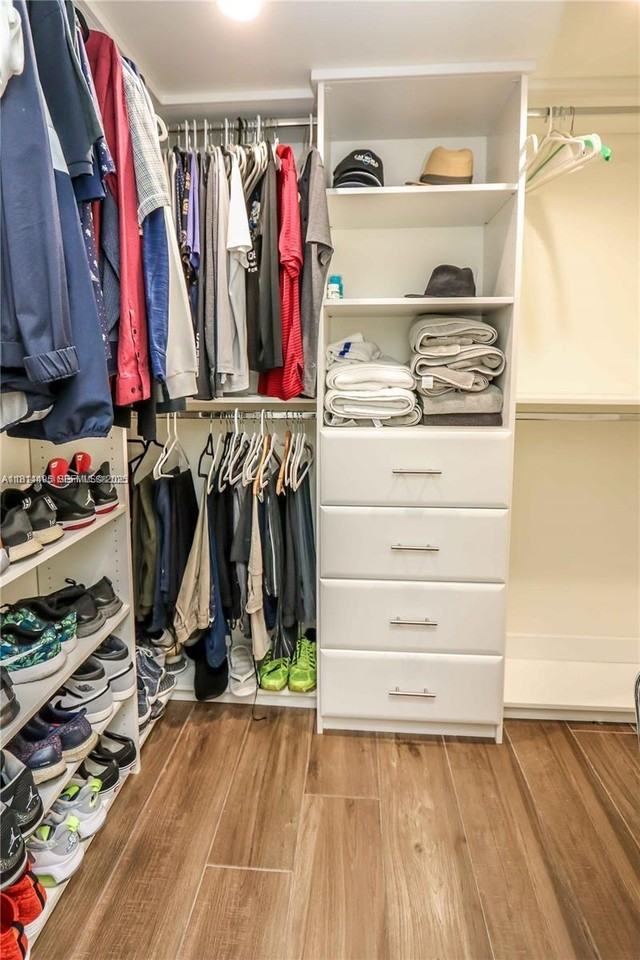 16509 Fox Den Court #16509 - Photo 5 of 21